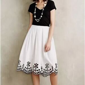 Anthropologie Moulinette Soeurs Size 6 White Poplin Eyelet Skirt‎ Pockets